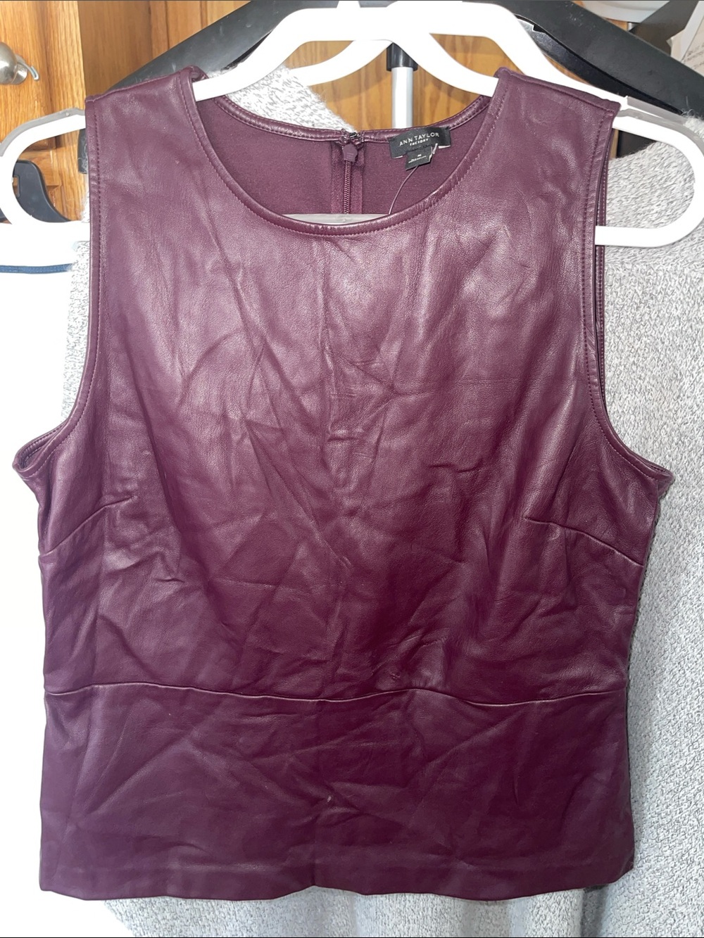 Ann Taylor Women’s Faux Leather Tank Top Purple Sleeveless Size Medium
